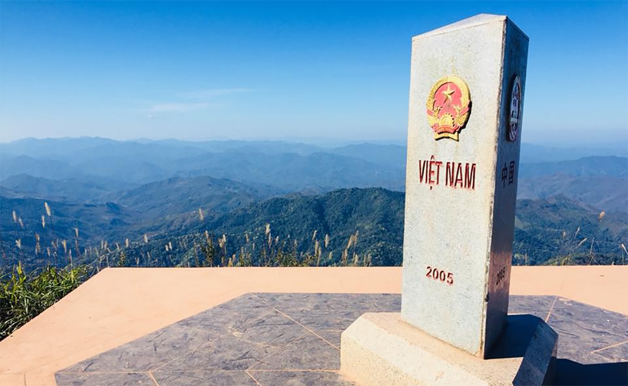 Điểm cực Tây - A Pa Chải