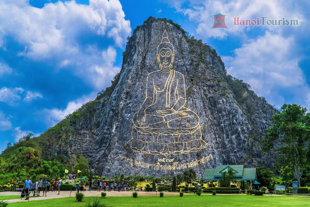 Núi Phật Vàng (Khao Chee Chan) - Pattaya - Thái Lan