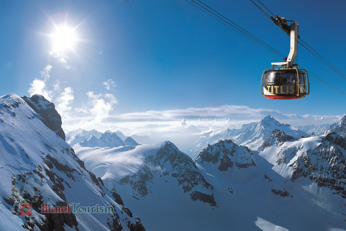 Núi Titlis quanh năm tuyết trắng - Thụy Sỹ