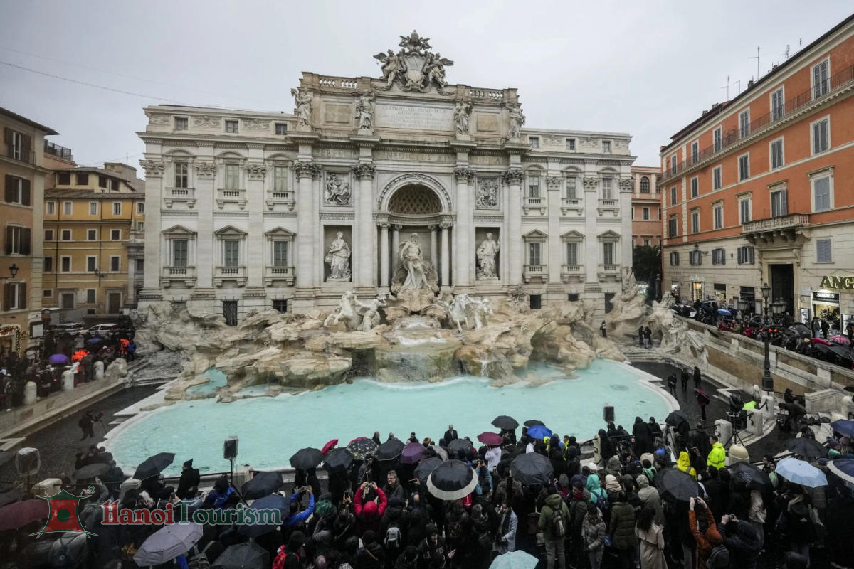Đài phun nước Trevi – Rome- Ý