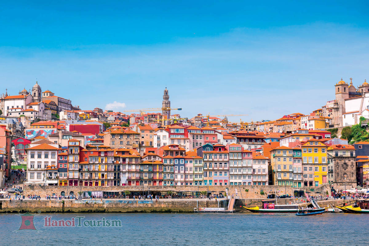 Khu phố Alfama (phố cổ) – Lisbon- Bồ Đào Nha