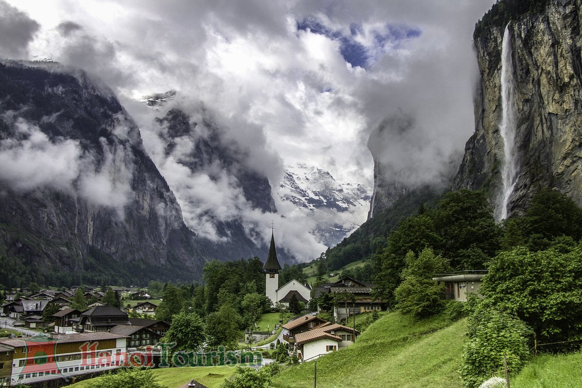 Staubbach Falls - Lauterbrunnen - Thụy Sĩ