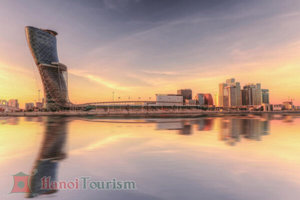 Tháp Capital Gate – AbuDhabi - UAE